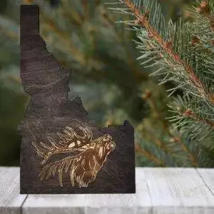 Idaho Sign – Rustic Home Decor with Elk Head, Perfect Gift for Idaho Lovers & Nature Enthusiasts – Gray Stain