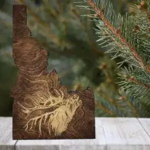 Idaho Sign – Rustic Home Decor with Elk Head, Perfect Gift for Idaho Lovers & Nature Enthusiasts – Walnut Stain