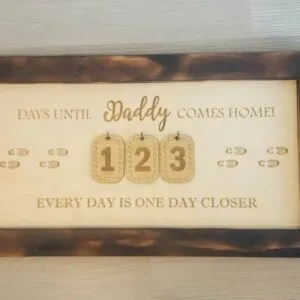 Daddy Deployment Countdown Sign – Days Until Daddy Comes Home Calendar, Military Deployment Gift, Family Homecoming Countdown Board