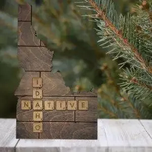 Idaho Native Accent | Rustic Laser Cut Wall & Table Decor | Unique Idaho Sign with Tile Letters for Home or Cabin Decor – Gray Stain – Faux Plank Engrave