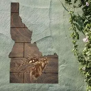 Idaho Sign – Rustic Home Decor with Elk Head, Perfect Gift for Idaho Lovers & Nature Enthusiasts – Gray Plank Stain